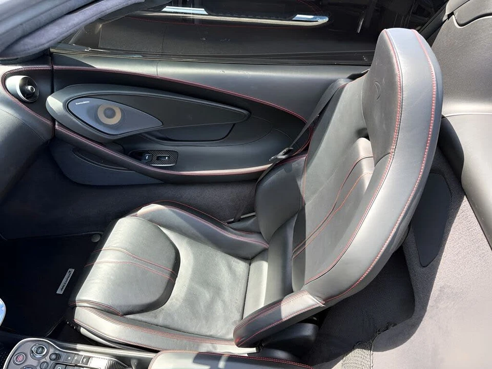2018 McLaren 570S Spider - Image 11 of 15
