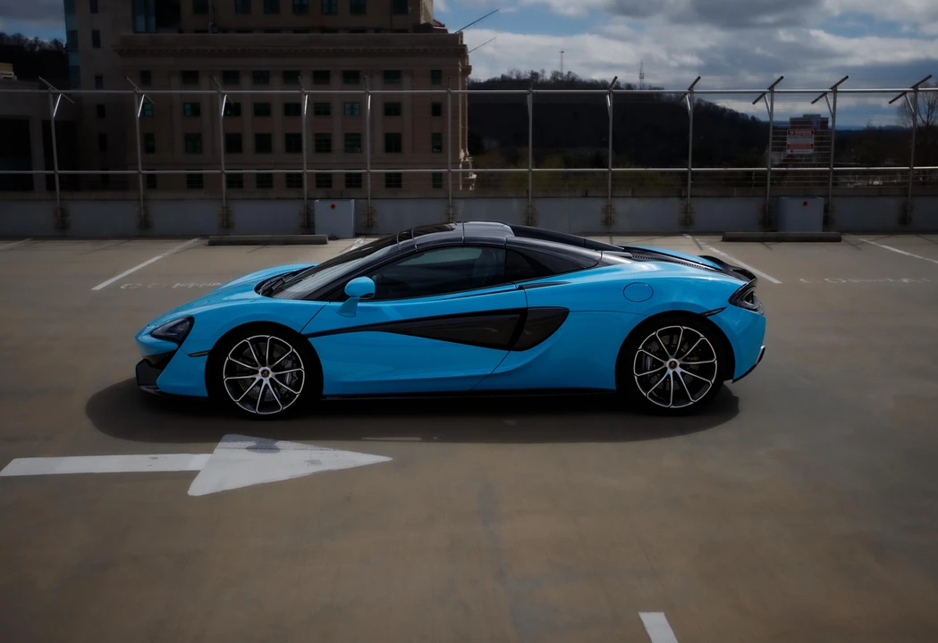 2018 McLaren 570S Spider - Image 9 of 31
