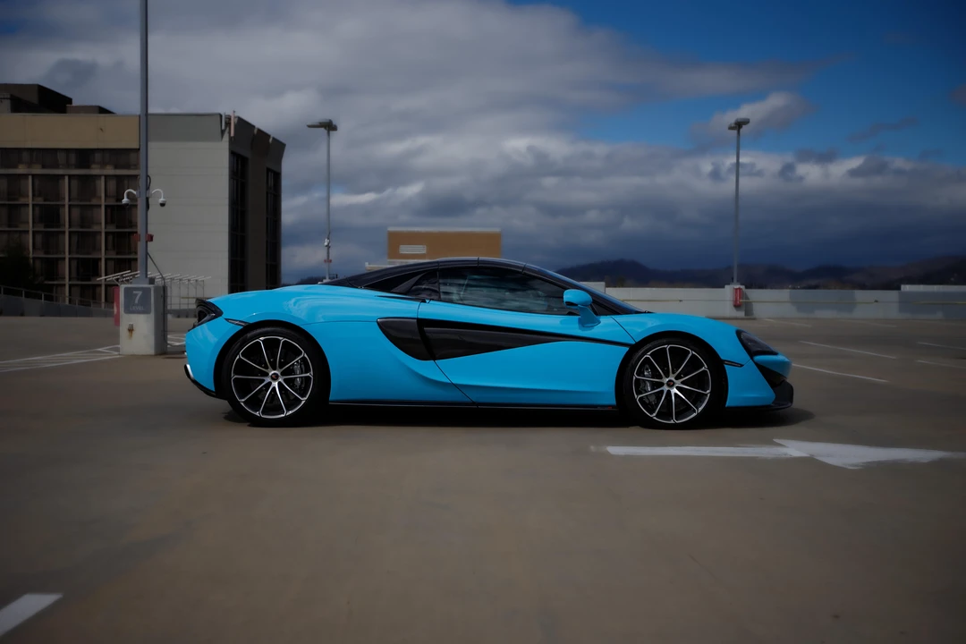 2018 McLaren 570S Spider - Image 13 of 31
