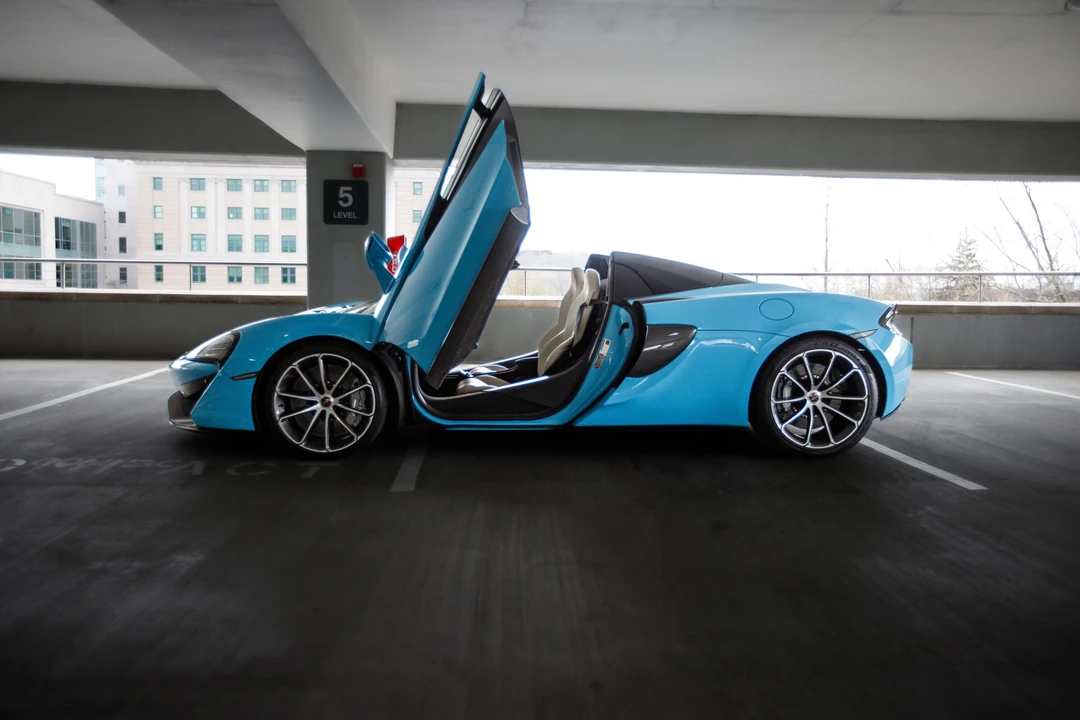 2018 McLaren 570S Spider - Image 20 of 31