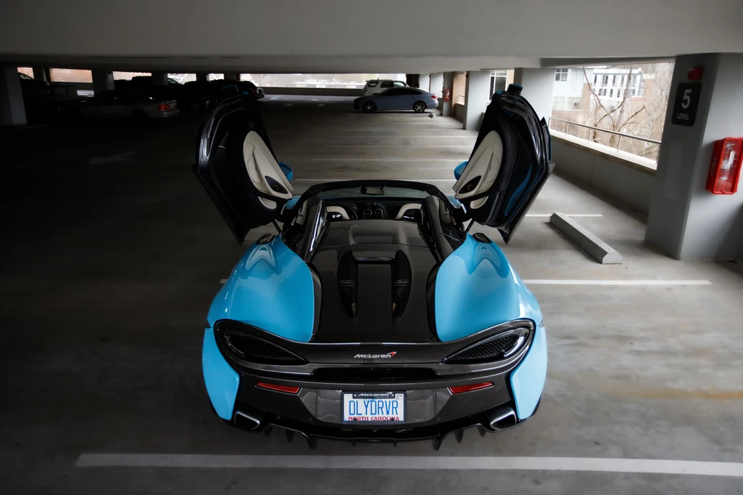 2018 McLaren 570S Spider - Image 22 of 31