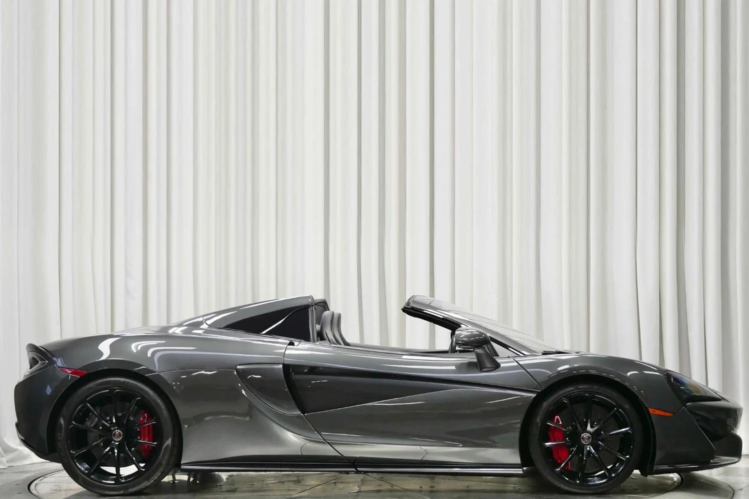 2018 McLaren 570S Spider - Image 2 of 21