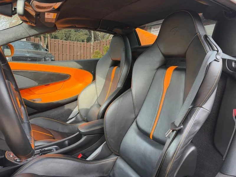 2018 McLaren 570S Spider - Image 11 of 12