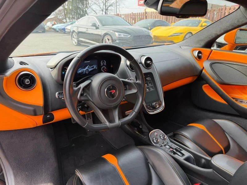 2018 McLaren 570S Spider - Image 9 of 12