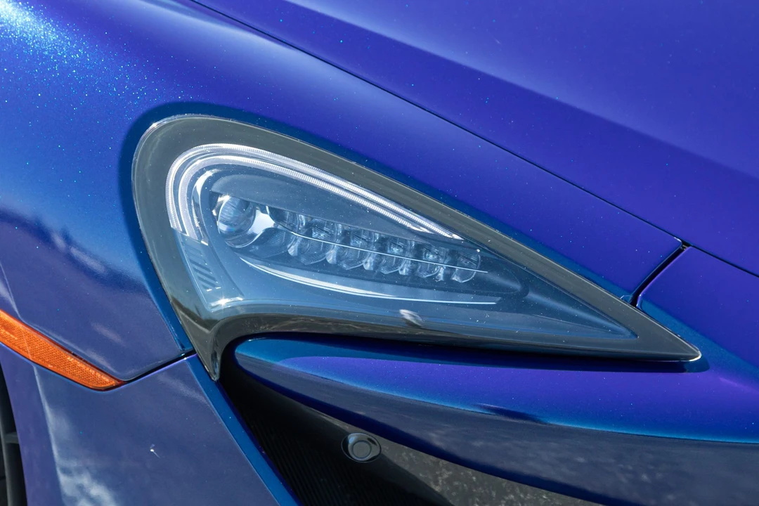 2018 McLaren 570S Spider - Image 23 of 31