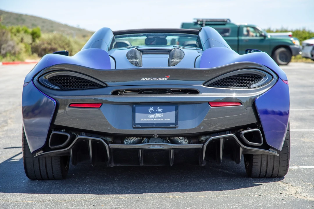 2018 McLaren 570S Spider - Image 14 of 31