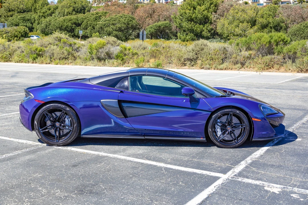2018 McLaren 570S Spider - Image 12 of 31