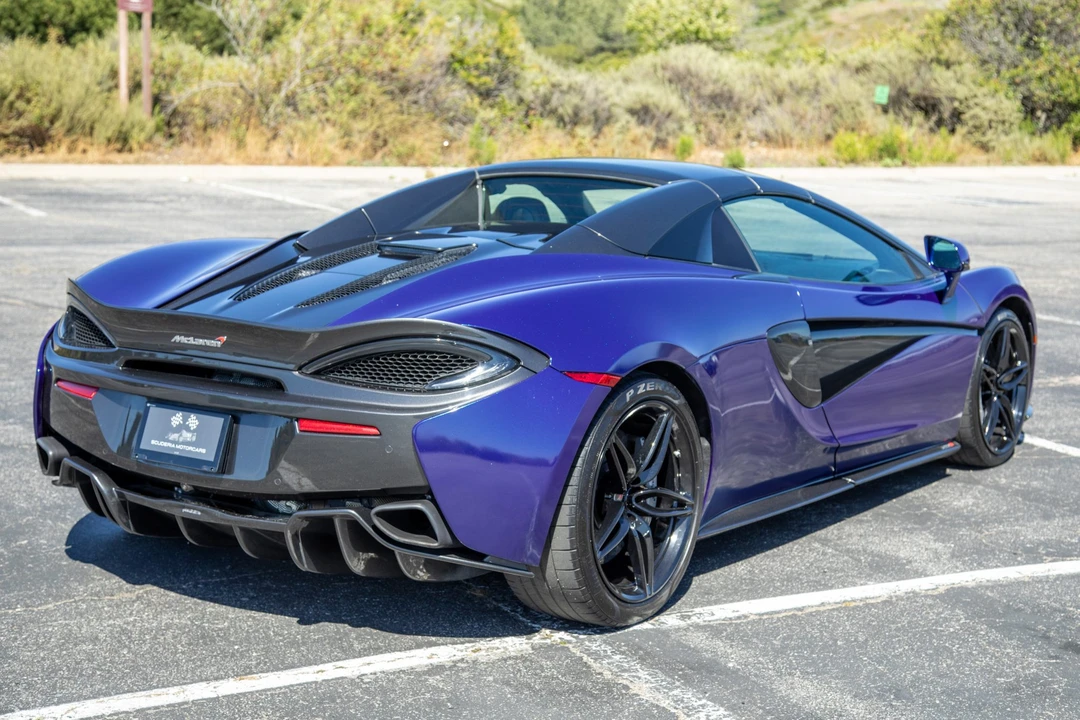 2018 McLaren 570S Spider - Image 13 of 31