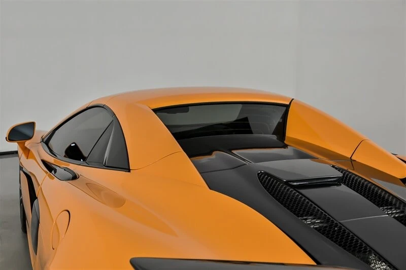 2018 McLaren 570S Spider - Image 18 of 21