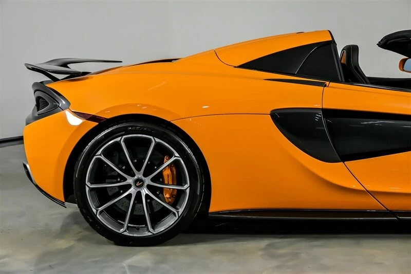 2018 McLaren 570S Spider - Image 13 of 21