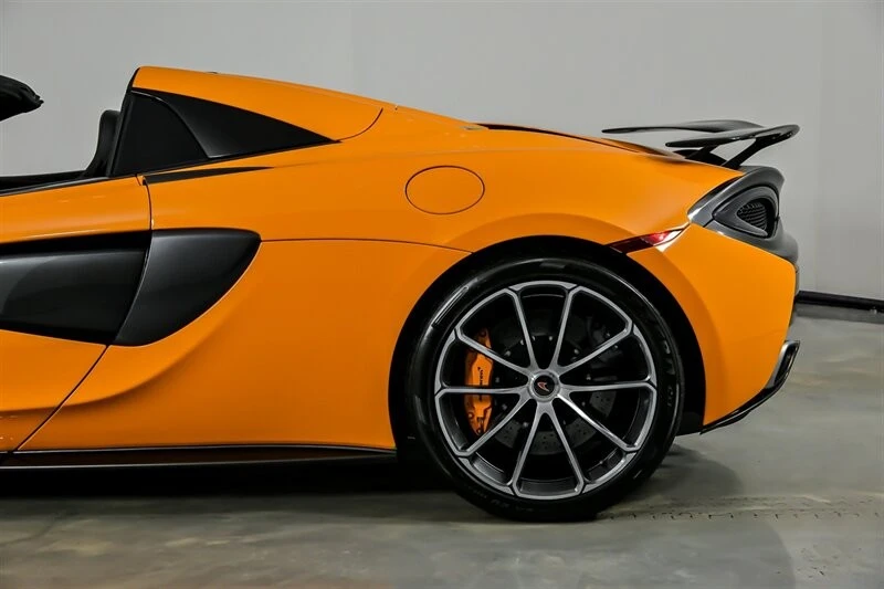 2018 McLaren 570S Spider - Image 9 of 21