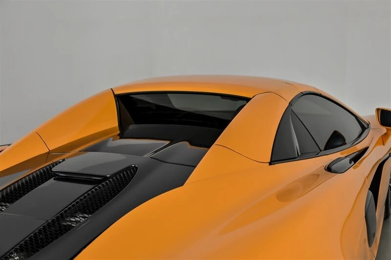 2018 McLaren 570S Spider - Image 17 of 21