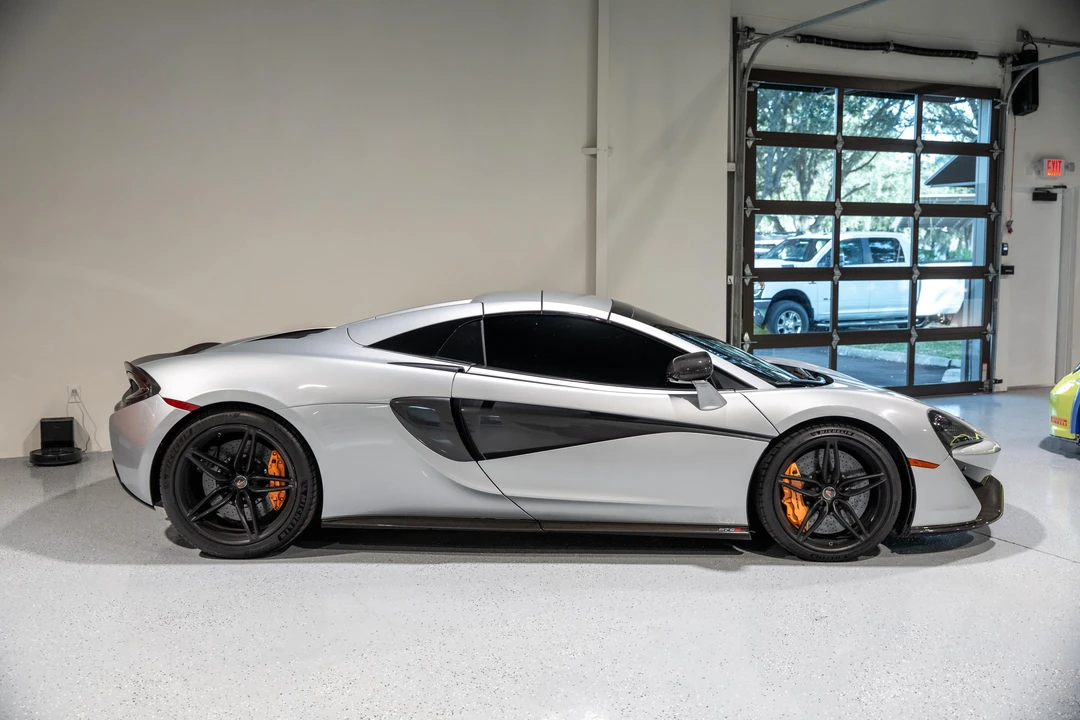 2018 McLaren 570S Spider - Image 21 of 31