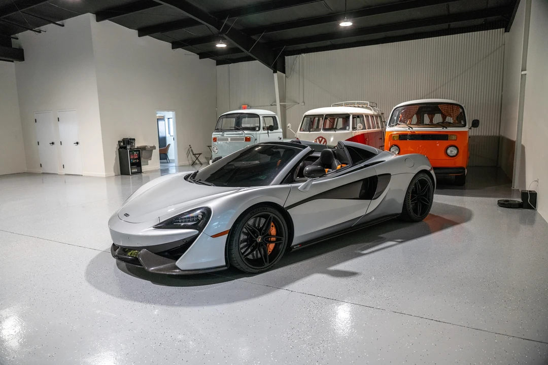 2018 McLaren 570S Spider - Image 15 of 31