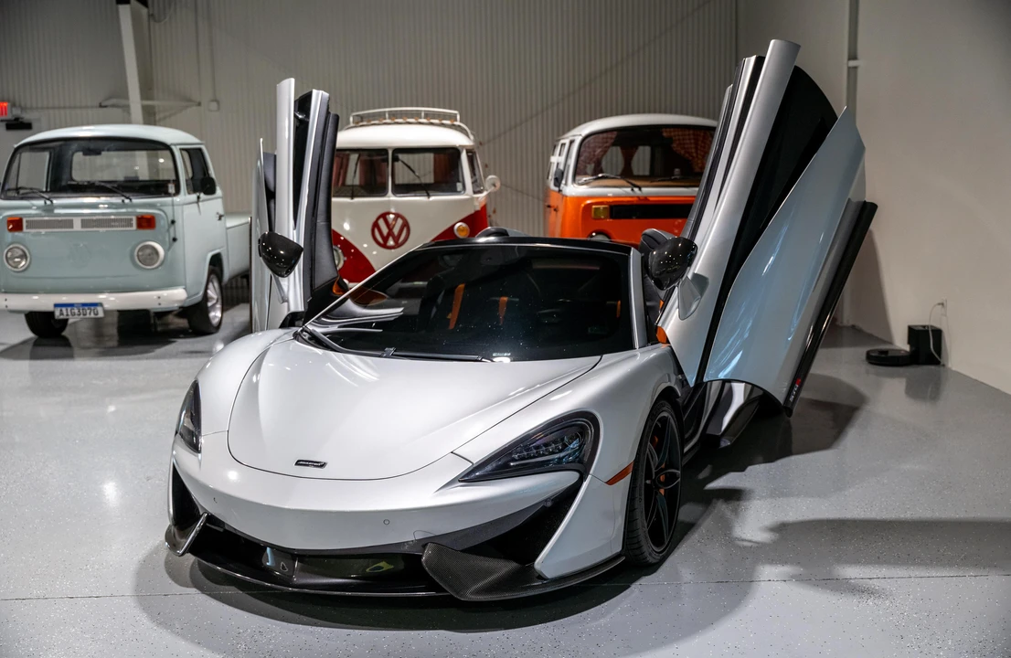 2018 McLaren 570S Spider - Image 29 of 31