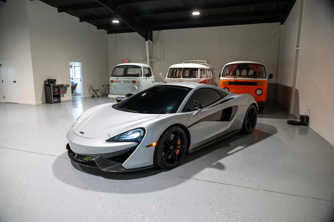 2018 McLaren 570S Spider - Image 14 of 31