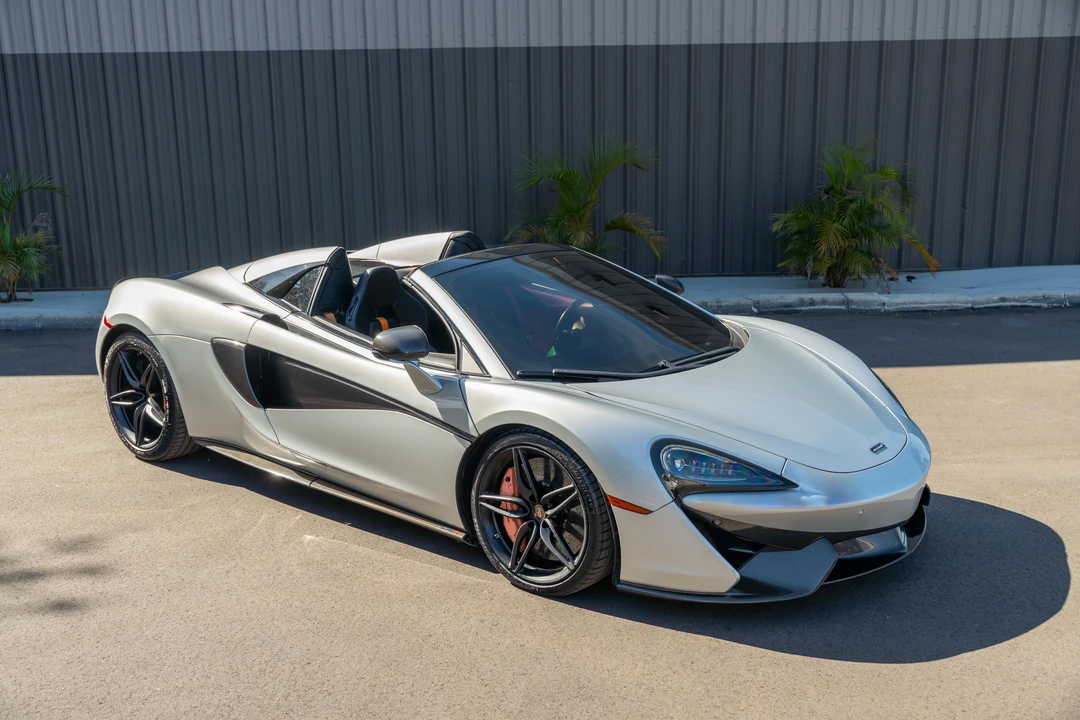 2018 McLaren 570S Spider - Image 10 of 31