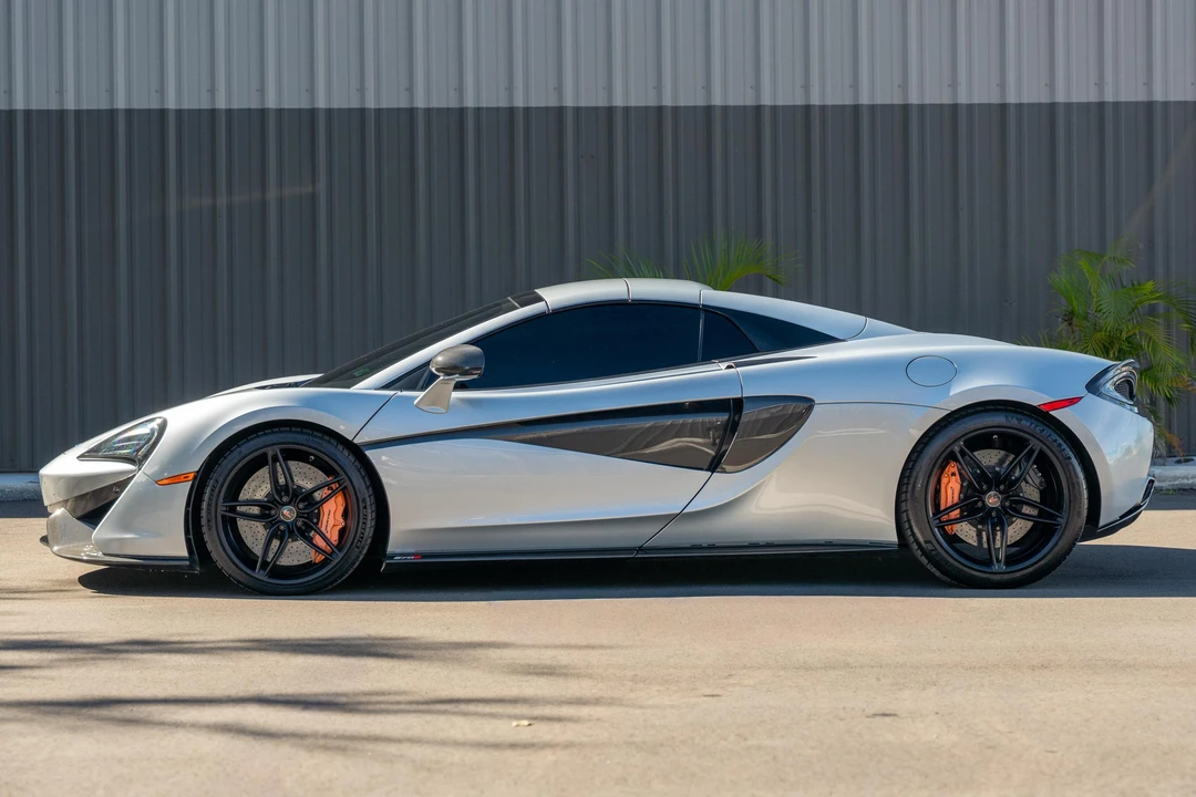 2018 McLaren 570S Spider - Image 3 of 31
