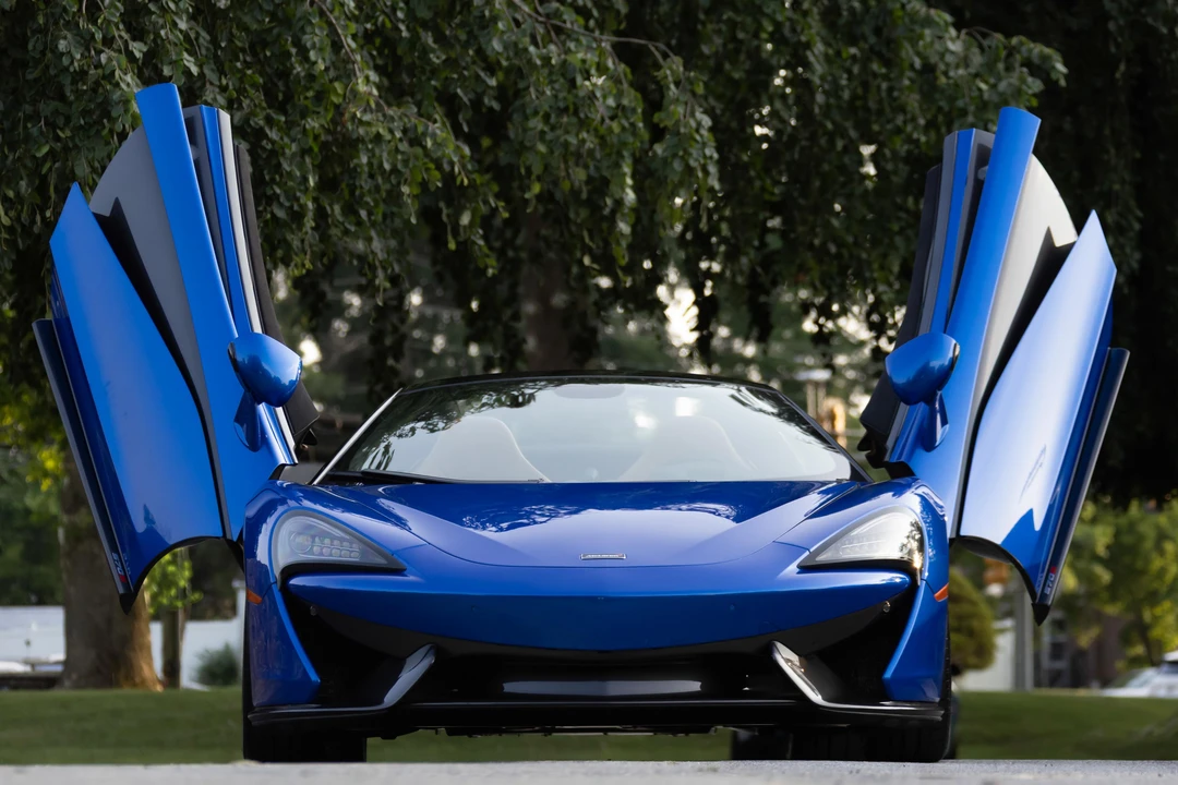 2018 McLaren 570S Spider - Image 2 of 31