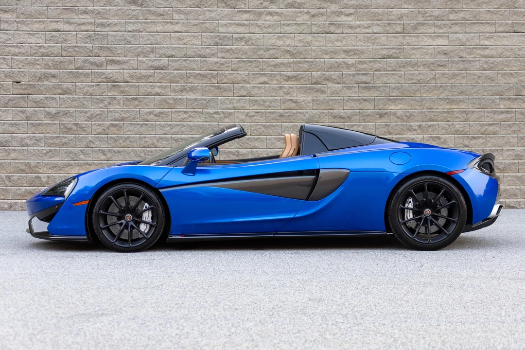 2018 McLaren 570S Spider - Image 16 of 31