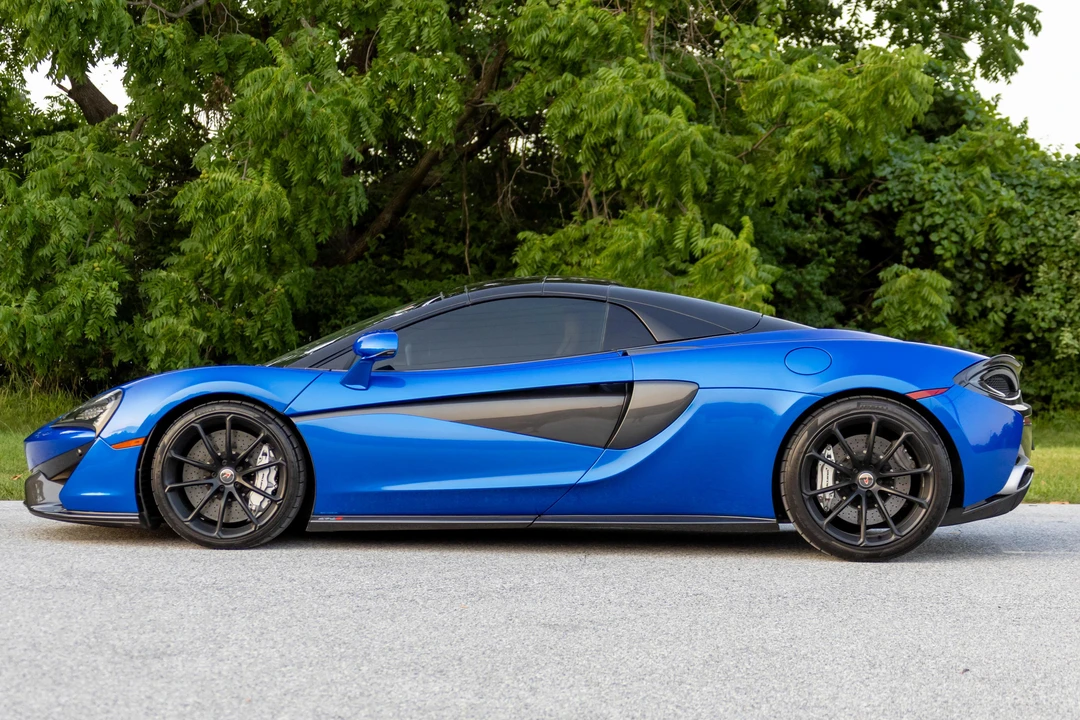 2018 McLaren 570S Spider - Image 9 of 31
