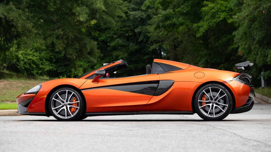 2018 McLaren 570S Spider - Image 2 of 31