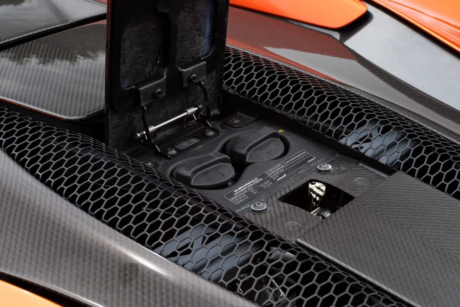 2018 McLaren 570S Spider - Image 6 of 31