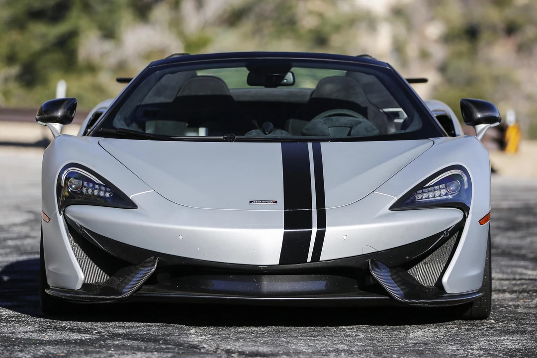 2018 McLaren 570S Spider - Image 2 of 31