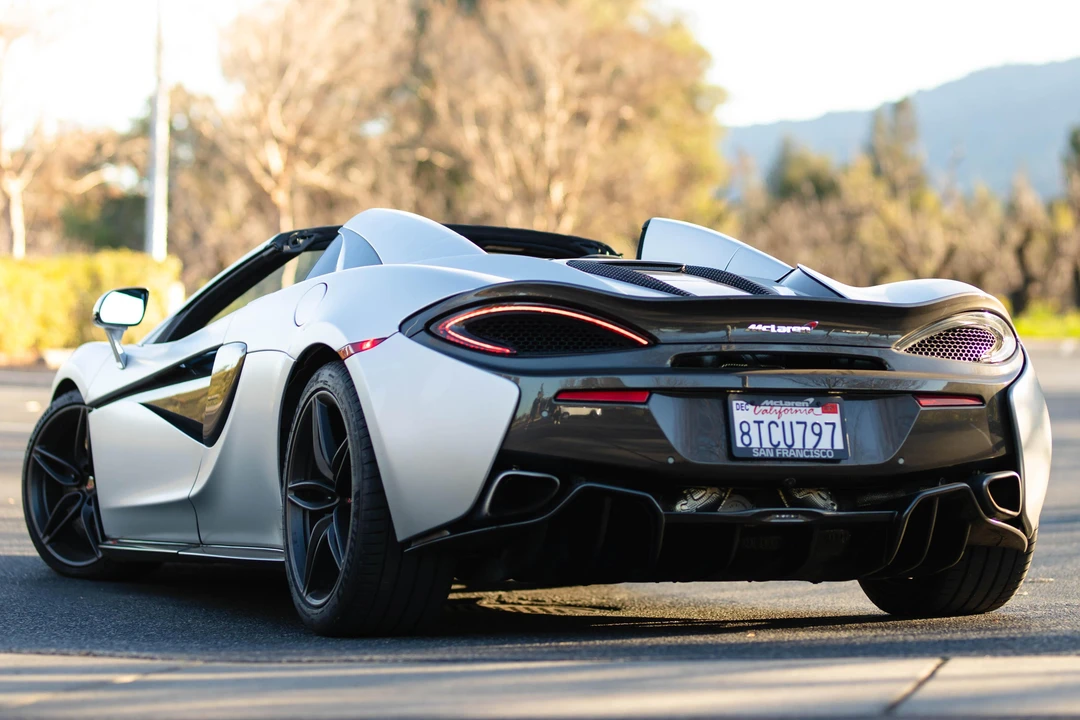 2018 McLaren 570S Spider - Image 4 of 31