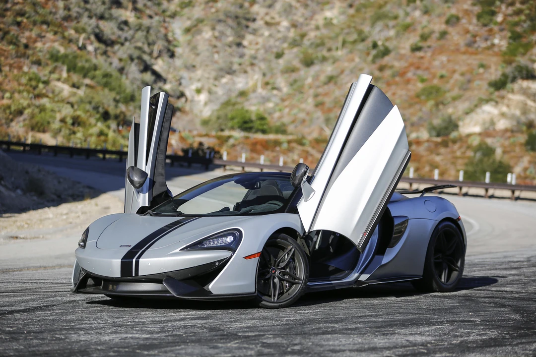 2018 McLaren 570S Spider - Image 9 of 31