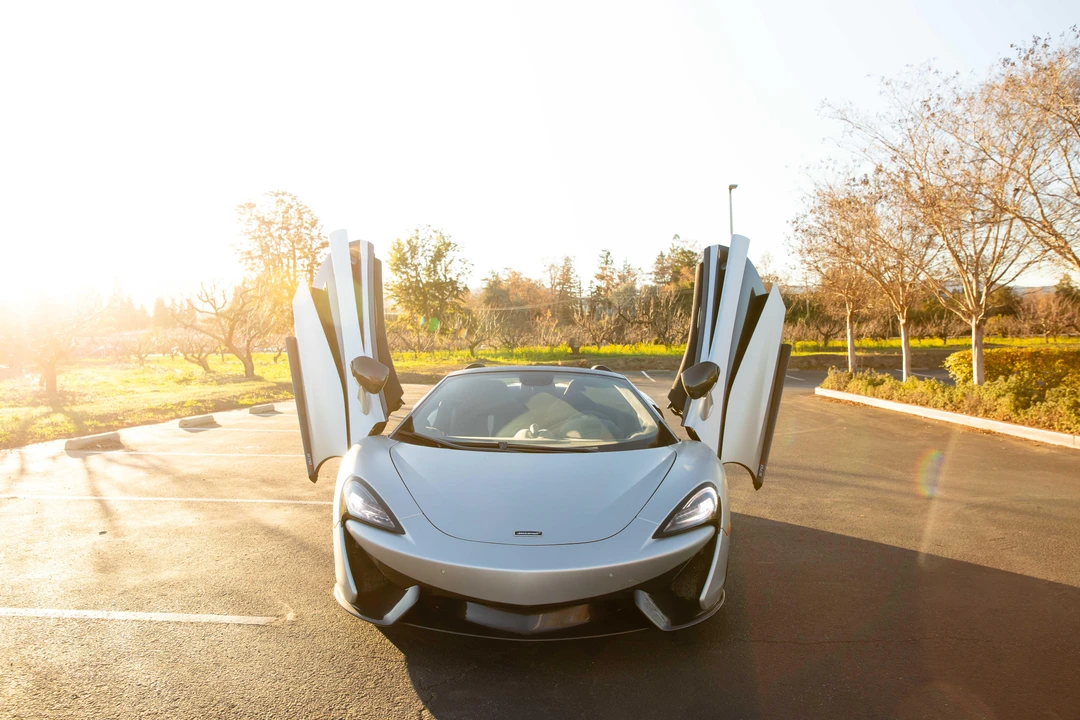 2018 McLaren 570S Spider - Image 6 of 31