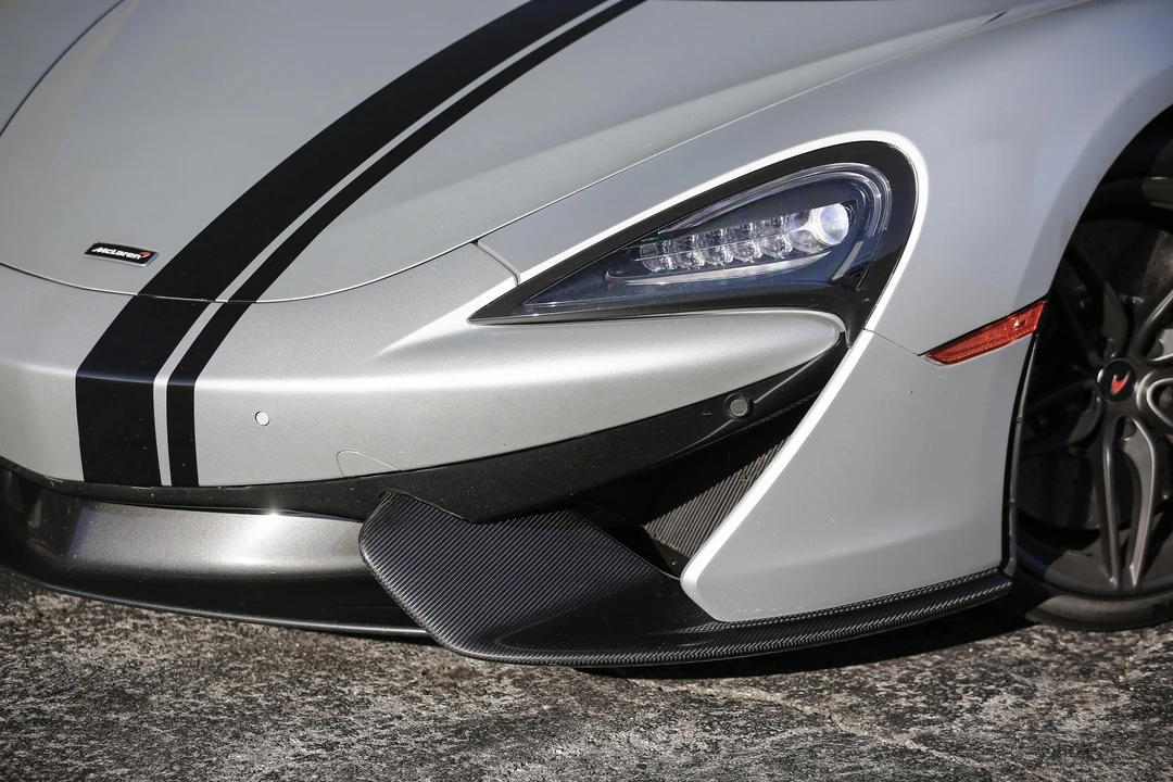 2018 McLaren 570S Spider - Image 14 of 31
