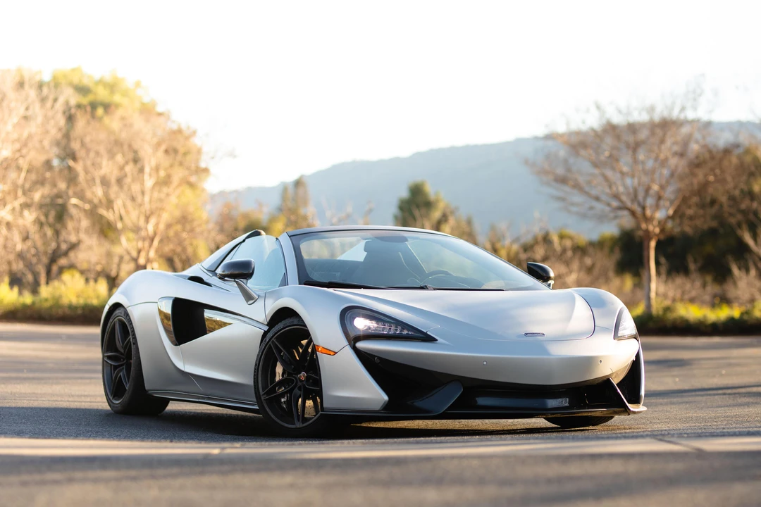 2018 McLaren 570S Spider - Image 26 of 31