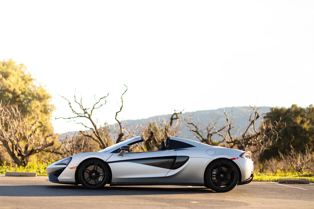 2018 McLaren 570S Spider - Image 21 of 31