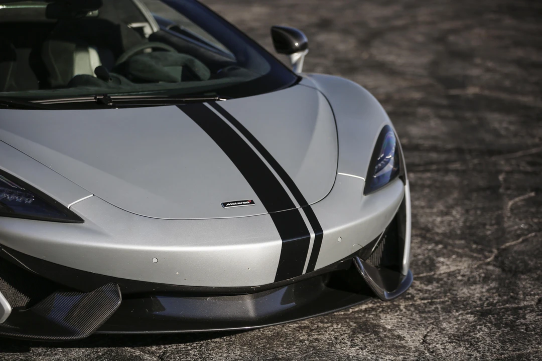 2018 McLaren 570S Spider - Image 13 of 31