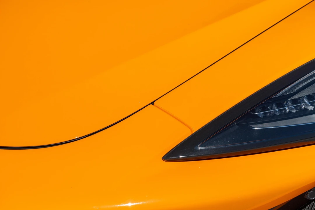 2018 McLaren 570S Spider - Image 25 of 31