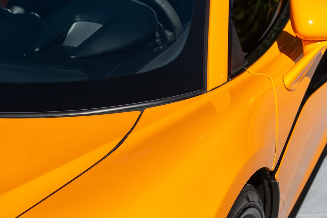 2018 McLaren 570S Spider - Image 28 of 31