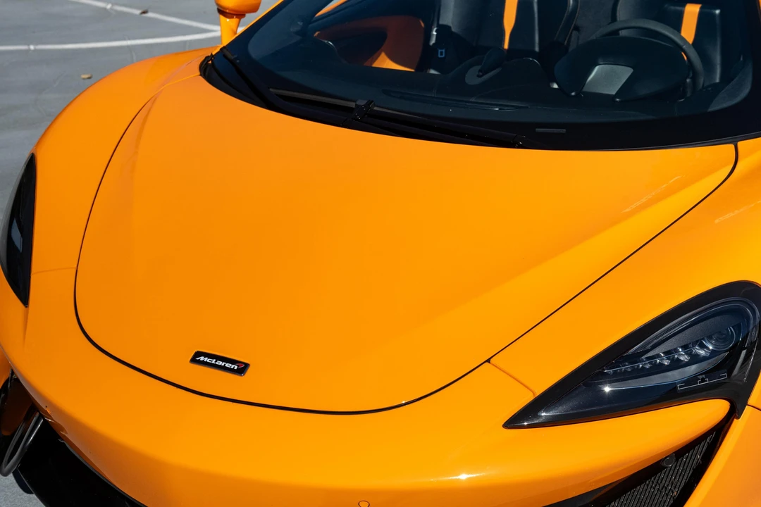 2018 McLaren 570S Spider - Image 24 of 31