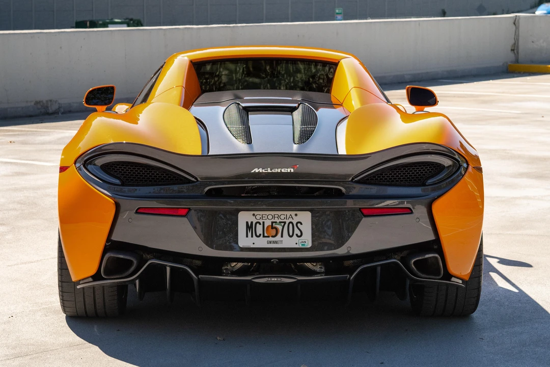 2018 McLaren 570S Spider - Image 16 of 31