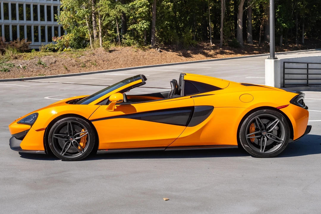 2018 McLaren 570S Spider - Image 3 of 31