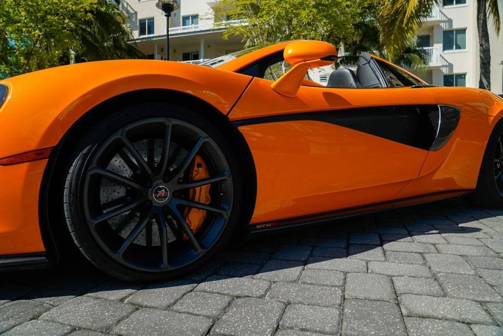 2018 McLaren 570S Spider - Image 11 of 21