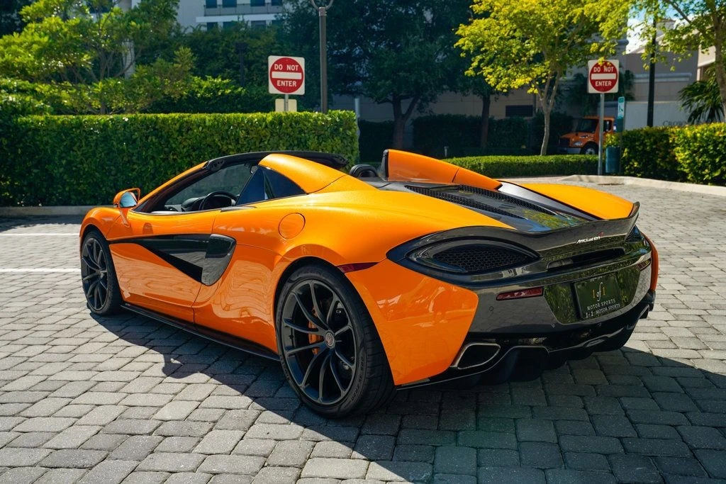 2018 McLaren 570S Spider - Image 16 of 21