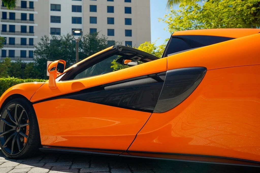 2018 McLaren 570S Spider - Image 17 of 21