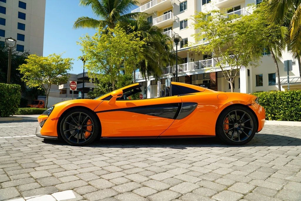 2018 McLaren 570S Spider - Image 14 of 21