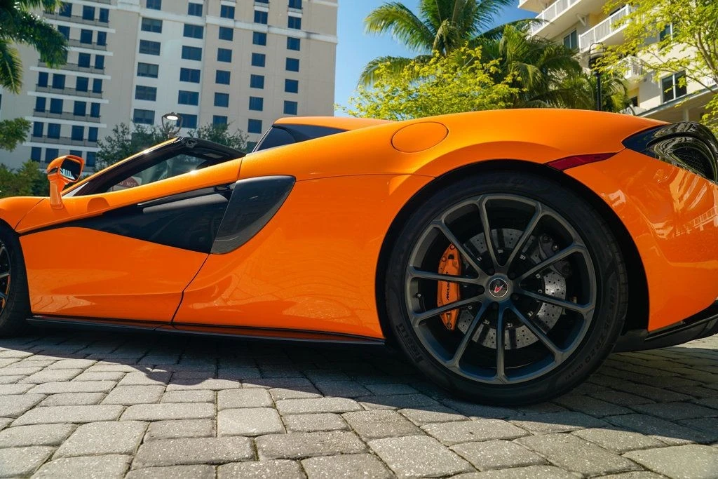 2018 McLaren 570S Spider - Image 18 of 21