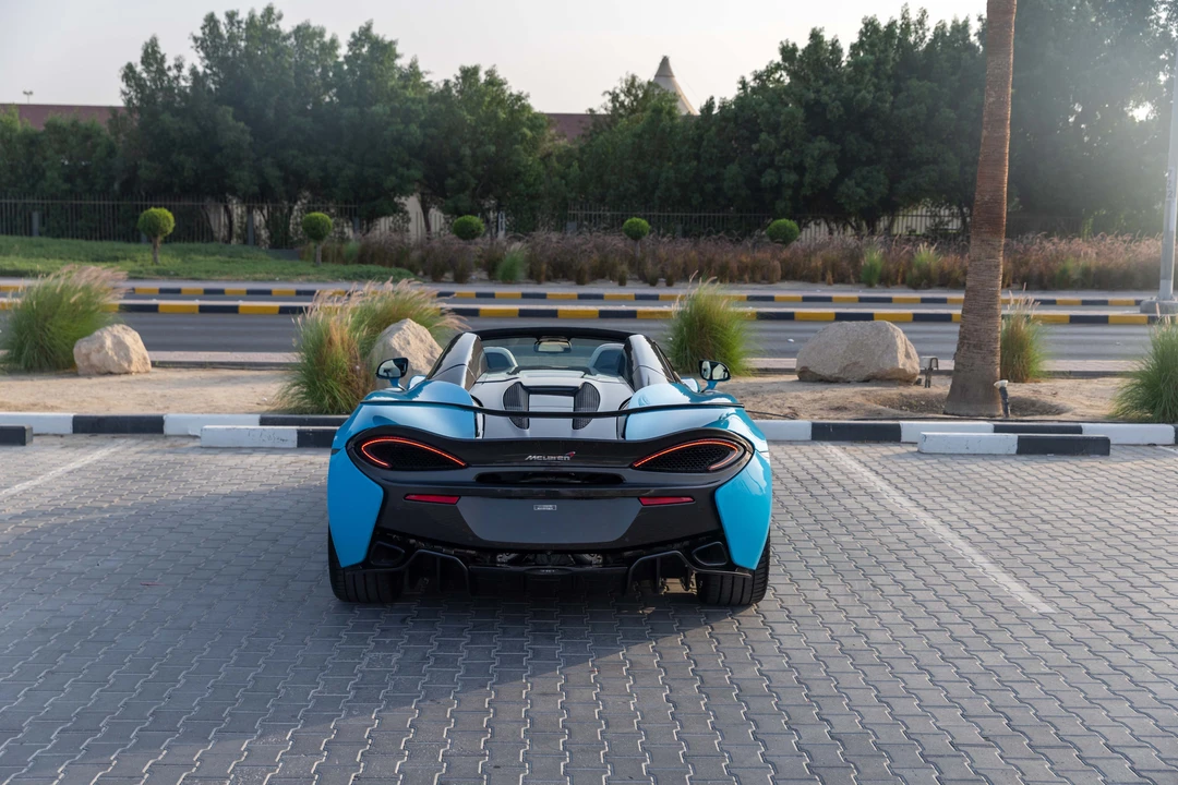 2018 McLaren 570S Spider - Image 14 of 31