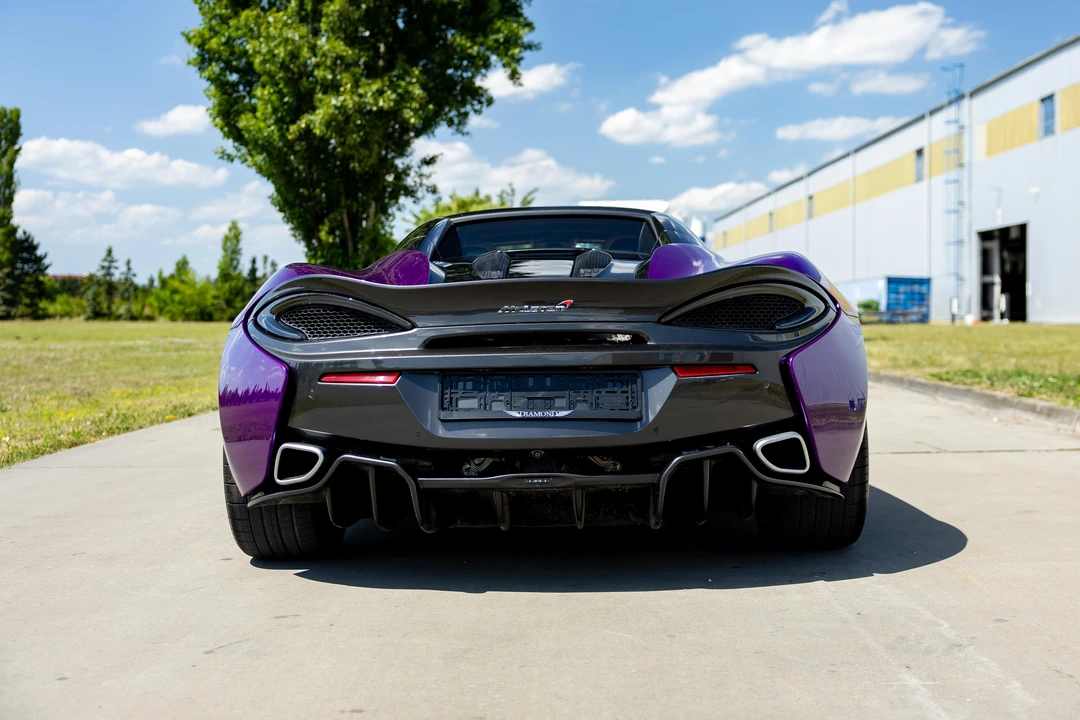 2018 McLaren 570S Spider - Image 6 of 31