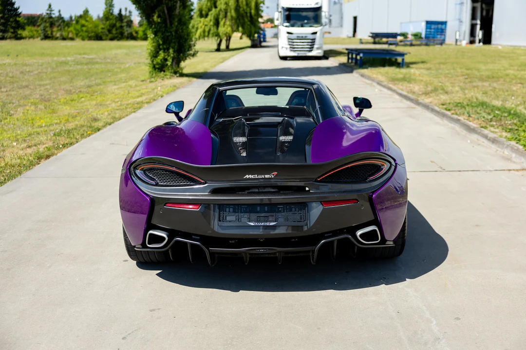 2018 McLaren 570S Spider - Image 15 of 31