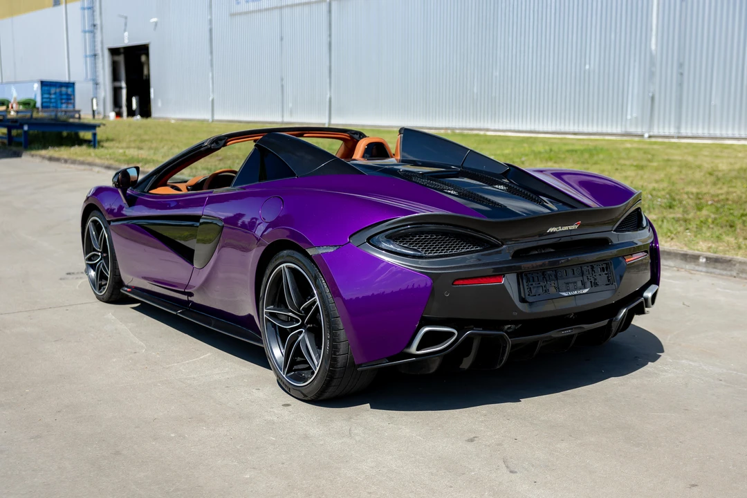 2018 McLaren 570S Spider - Image 22 of 31