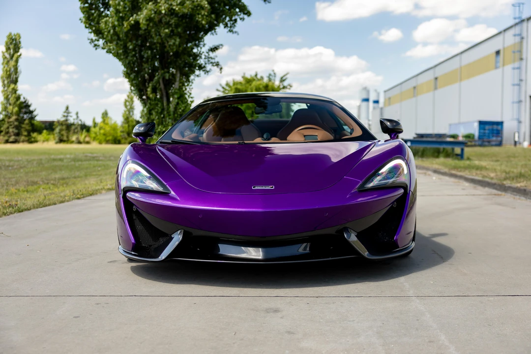 2018 McLaren 570S Spider - Image 2 of 31
